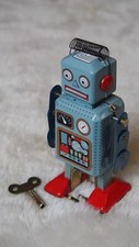 Robot MS294 wind up tinplate tin plated classic toy cute man antique