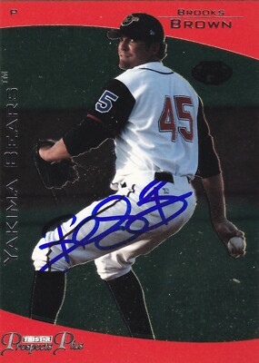 BROOKS BROWN YAKIMA BEARS SIGNED 2006 TRISTAR BASEBALL CARD