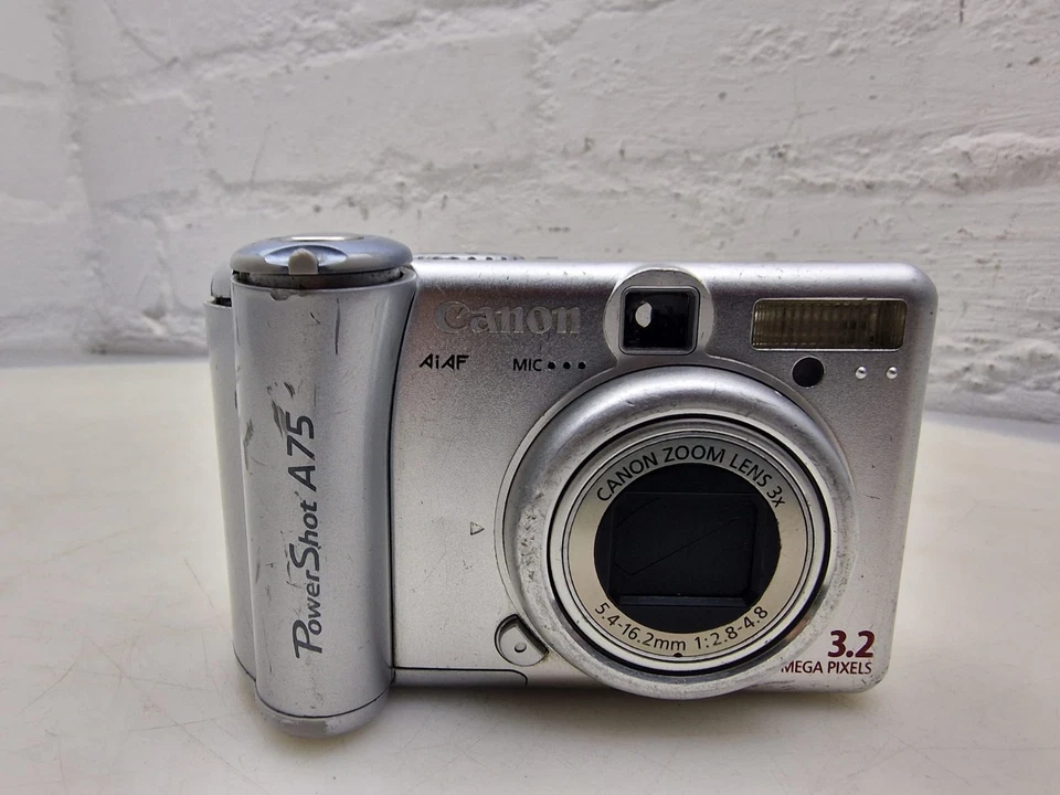 Canon PowerShot A75 Digitalkamera 3.2MP 3x Zoom Kompaktkamera Silber – Getestet - Bild 3 von 4