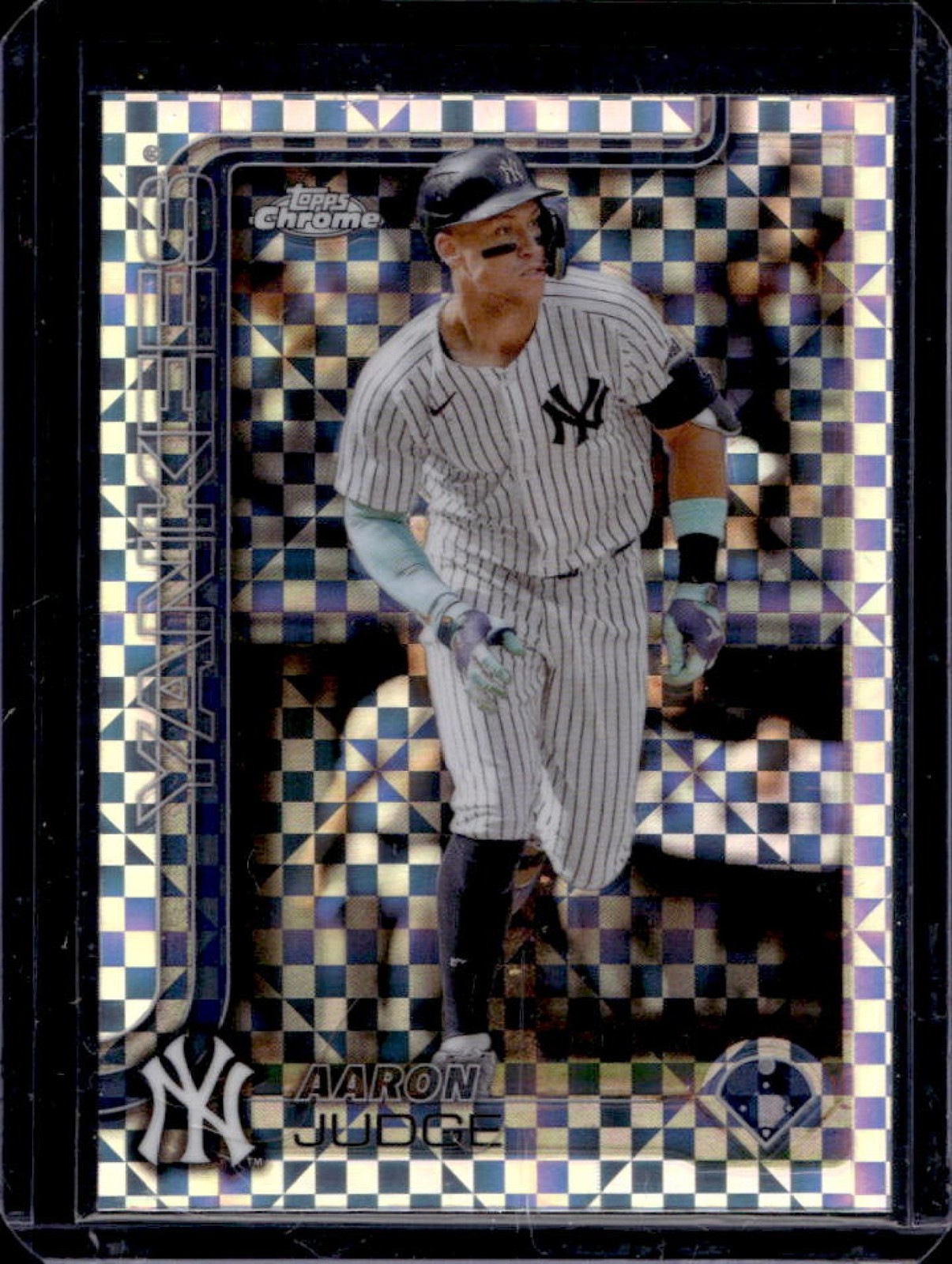 2025 Topps Chrome Aaron Judge X-Fractor #99 Yankees