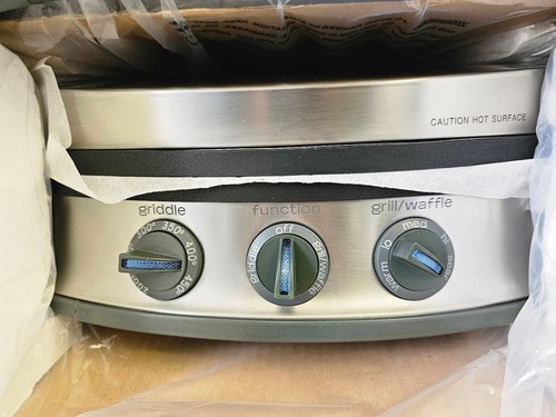 Food Network Signature Series 4 In 1 Grill Station Panini, Waffle, Open, Griddle - Picture 3 of 15