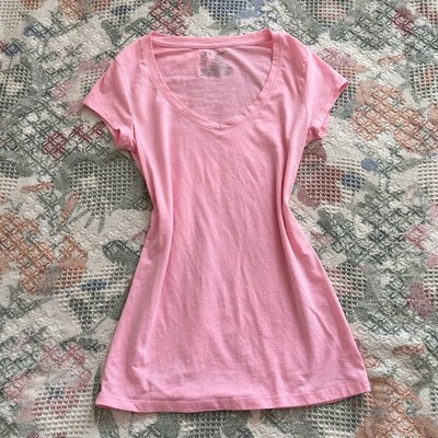 Pink basic vneck tee 