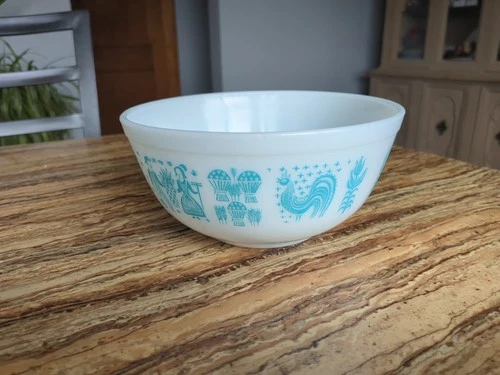 Vintage Pyrex 403 Amish Butter print 2 1/2 Qt Mixing Bowl