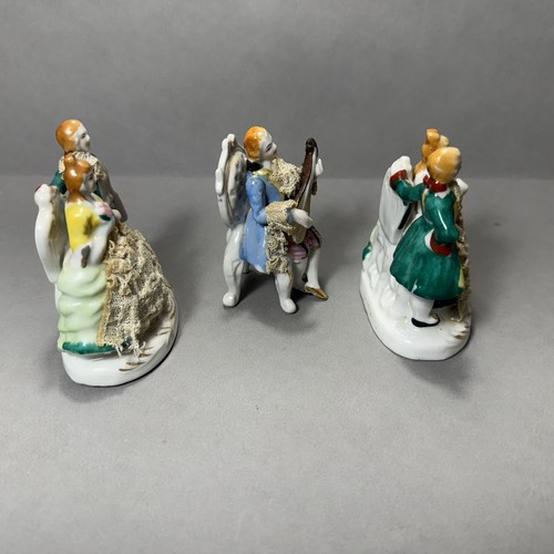 Lot de 3 figurines porte carte étagère sitter porcelaine dentelle vintage - Photo 5/17