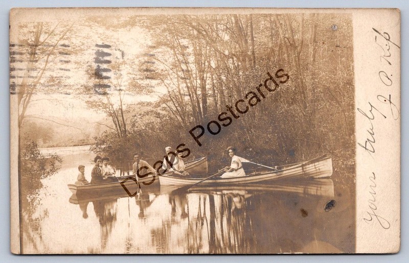 K64/ Peekskill New York RPPC Postcard c1910 Lake Boats Women 95