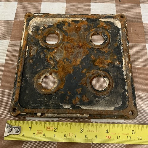 Vintage Industrial Cast Iron 4 Gang Cover / Front Britmac Light Switch - Picture 2 of 4