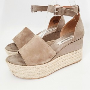 steve madden apolo wedge sandal