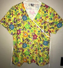 women small COLORFUL SCRUBS TOP UNIFORM BUTTERFLIES FLOWERS STARS NURSE MEDICAL