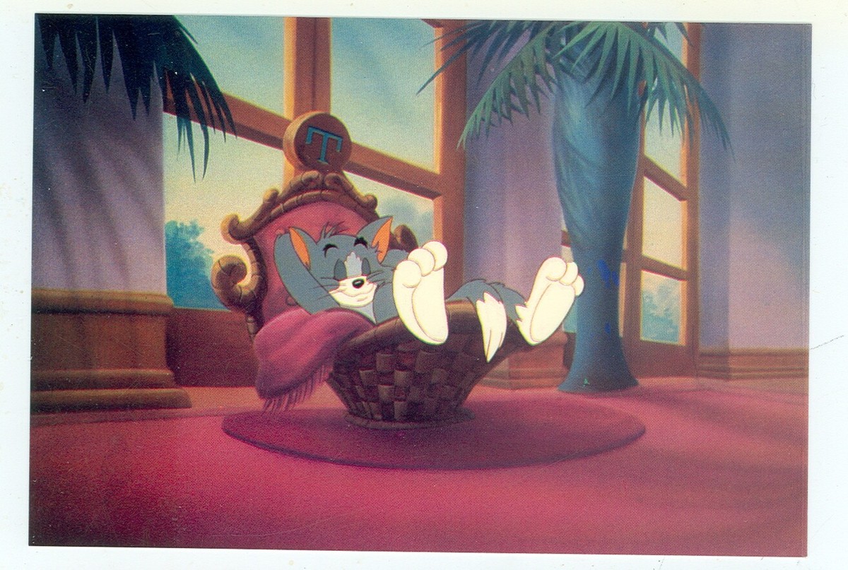TOM JERRY-TOM LOUNGING-4