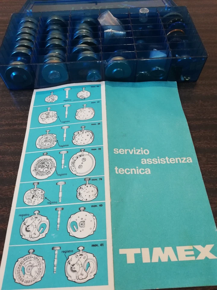 Lotto Di 25 Movimenti meccanici Manuali Timex Sub Divers , Gmt acciaio Uomo - Immagine 2 di 4