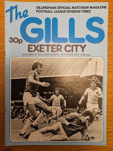 Gillingham Home Programmes 1981-82 - Picture 4 of 17
