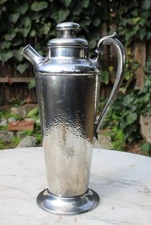 MERIDEN INTERNATIONAL SILVER PLATE NO 315 COCKTAIL SHAKER 56 OUNCE ART DECO