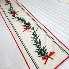 Christmas Vine with Red Bows Table Runner 70"