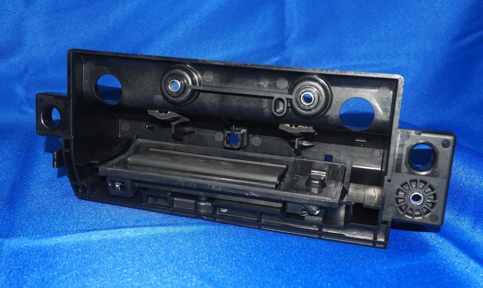 2022-2026 Maserati MC20 MCPura Driver Left Rear Exterior Door Handle Bracket OEM