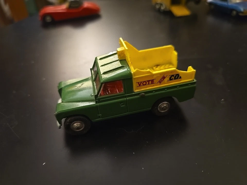 Macchina Corgi Toys - Land Rover - made in GT Britain - Immagine 2 di 4