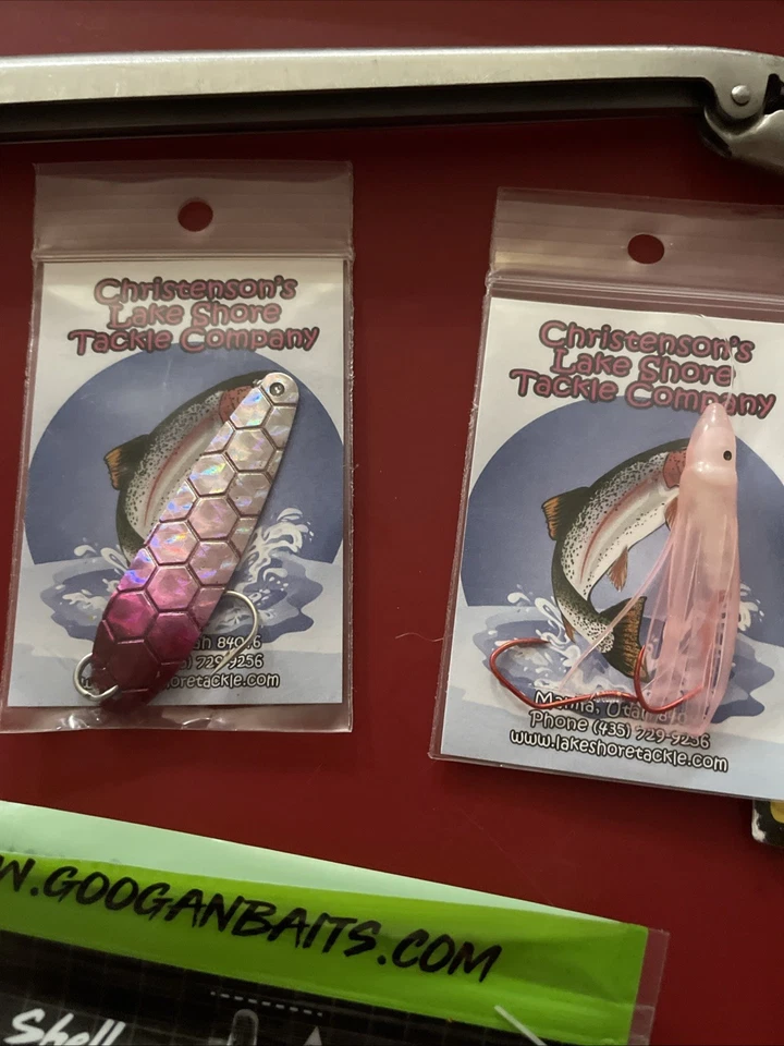 Lote de cosas de pesca - Una herramienta, cinta, flash mono, Strike King, Dodger, Mondo Worms Foto 4 de 4