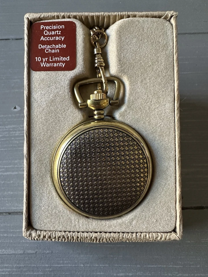 Винтажные карманные часы Remington с цепочкой Fisherman (требуется новый аккумулятор) - Изображение 3 из 4