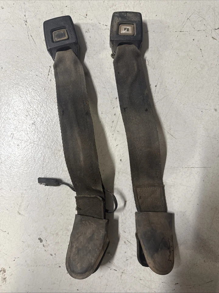 Juego de retractores de cinturón de seguridad delantero AMC Pacer 1975-80 par raro negro Foto 2 de 3