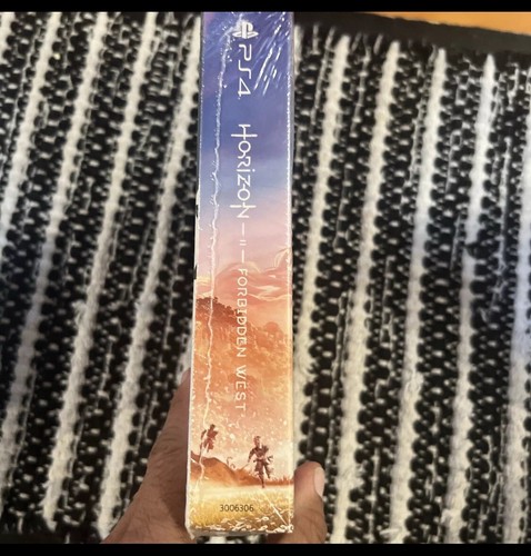 PS4 Horizon Forbidden West Special Edition BRAND NEW SEALED - Picture 4 of 4