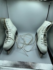 WHITE ICE SKATES FIGURE SKATING LADIES WOMENS 9