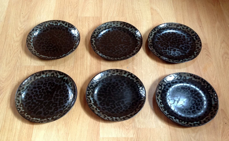 Juego de 6 platos de ensalada Cuisinart de gres con patrón de leopardo negro Foto 2 de 4