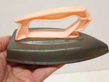 VTG TOY CLOTHES IRON WOLVERINE TOY BOONEVILLE ARK USA 301