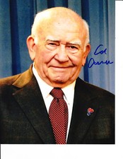 MARY TYLER MOORE ED ASNER SIGNED POSED 8X10