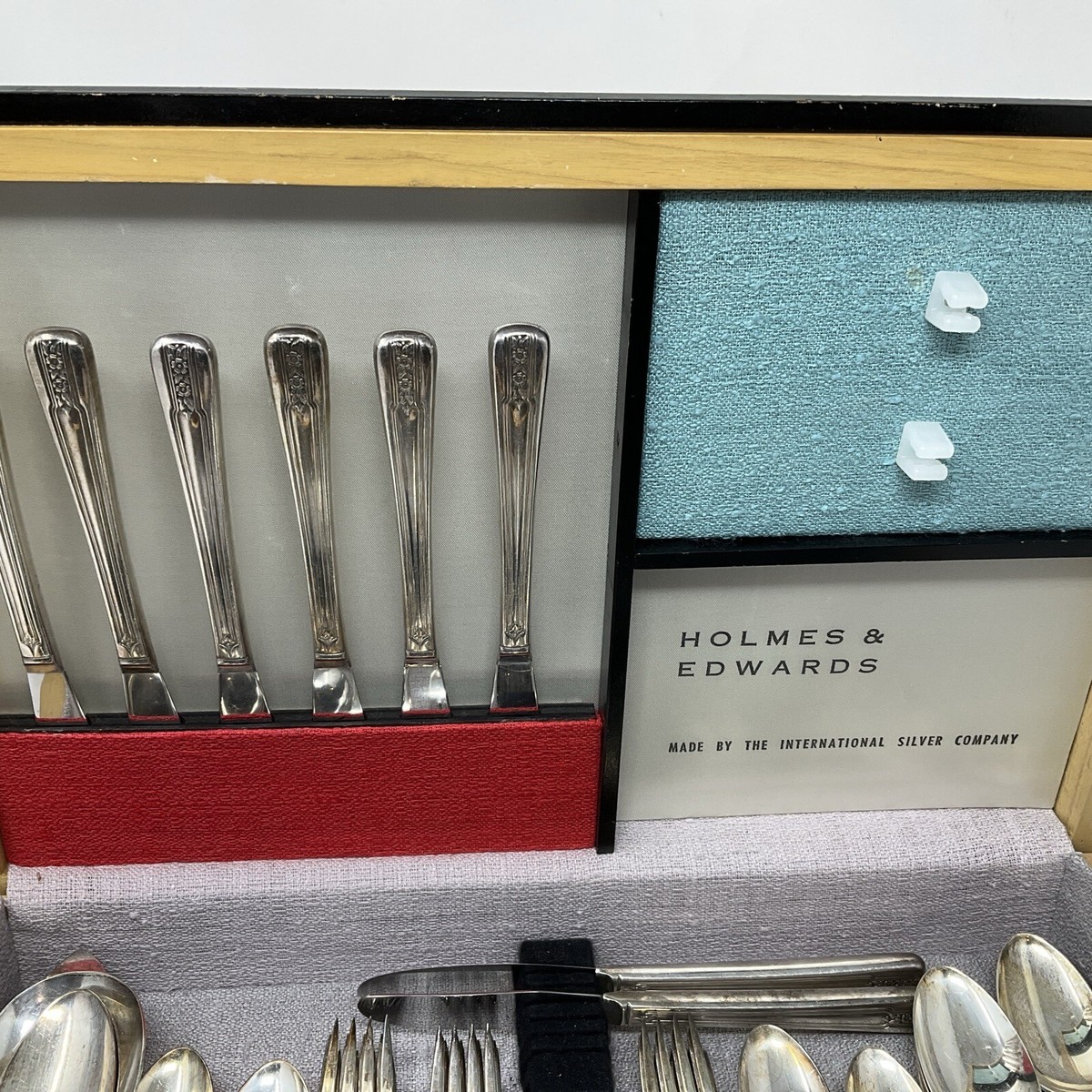 Wm Rogers 51-Piece Silver Plate Place Setting - Louisiana 1938