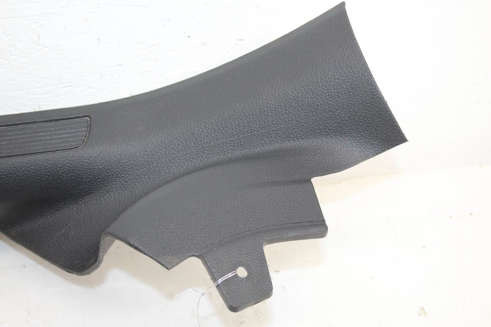 2015-2021 年大众 GTI 右磨损板装饰带灯 5GM853370B 原始设备制造商 BU67 — 第 2/4 张图片