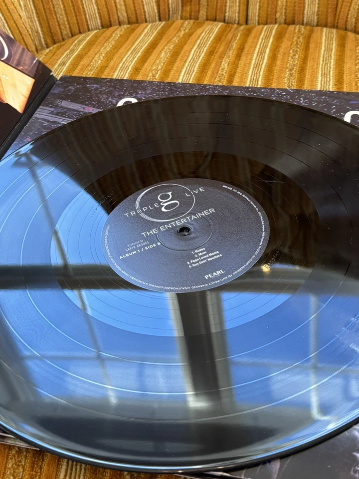 Garth Brooks Triple Live The Entertainer 3 LP Vinyl Records (read) - Image 2 of 4