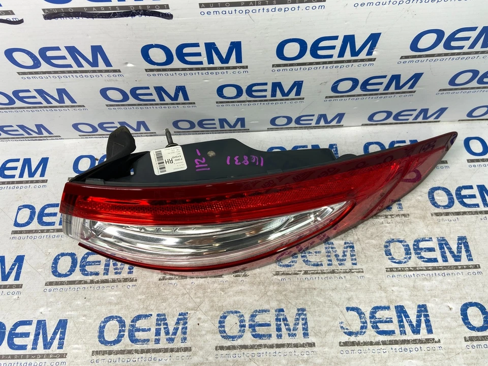 13 14 15 16 FORD FUSION pasajero/lado derecho luz trasera lámpara OEM Foto 4 de 4