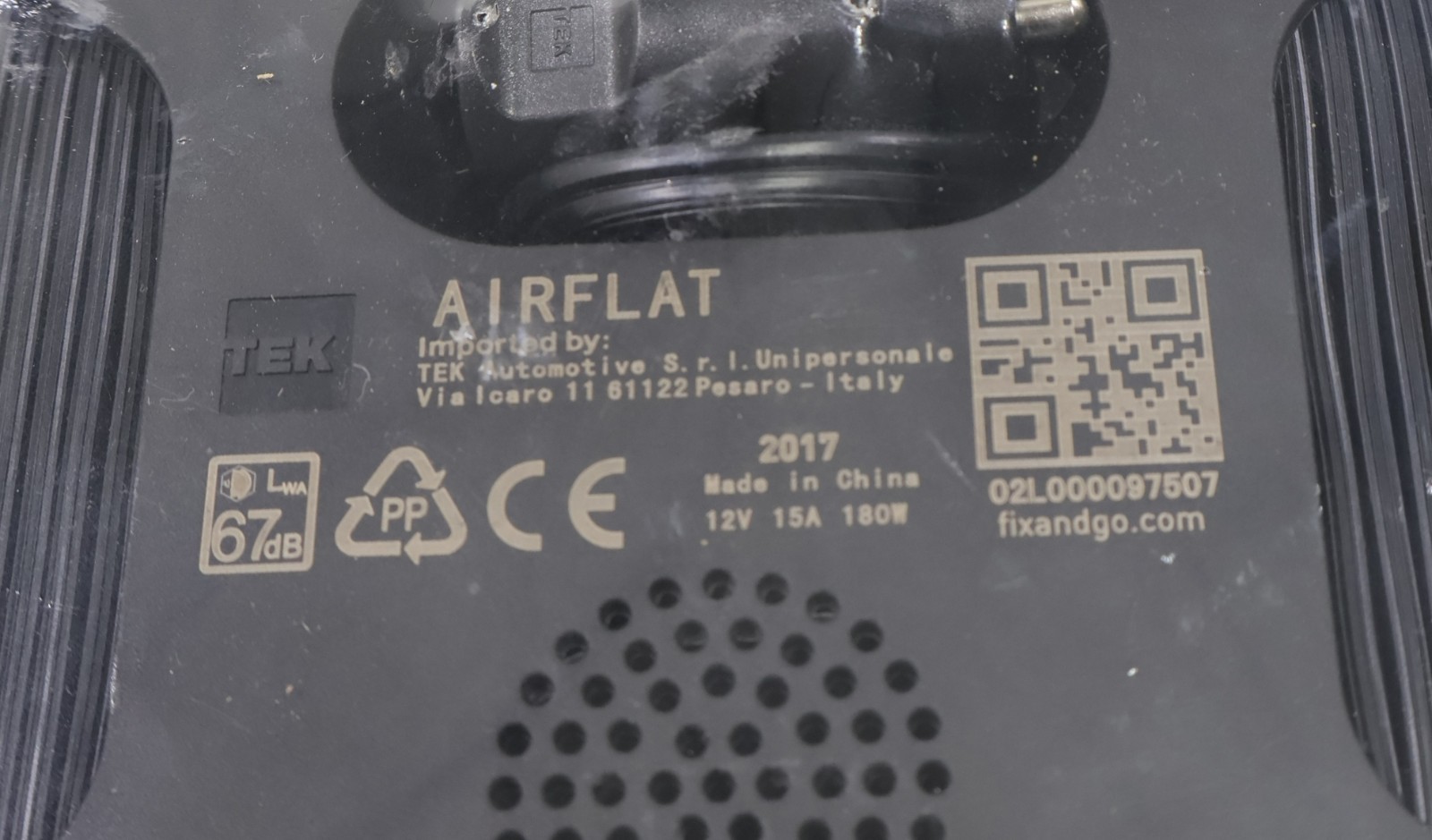 2017 BMW i8 I12 FLAT TIRE AIR COMPRESSOR PUMP & INFLATING BOTTLE OEM
