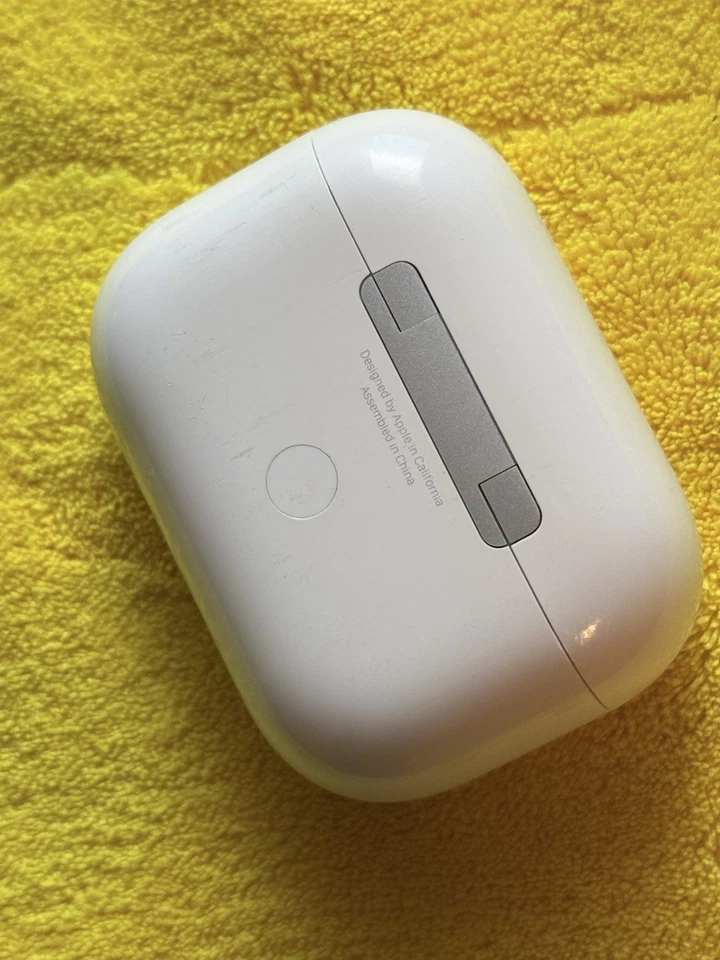 Apple AirPods Pro (2nd generation), photo 4 sur 4