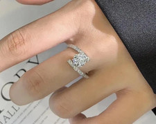 Schöner 2Ct Rundschliff Simulierter Diamant ...