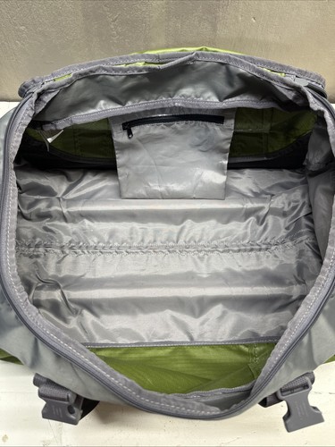 Eddie Bauer GATE 21 Rolling Hard Bottom Duffel Bag Suitcase Extend Handle Green - Picture 7 of 11