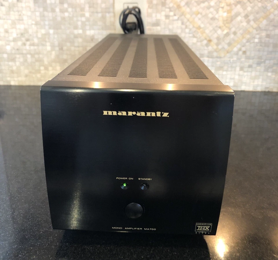 Amplificador de potência monobloco Marantz MA 700 200 Watts THX manual do proprietário caixa aberta - Imagem 3 de 4