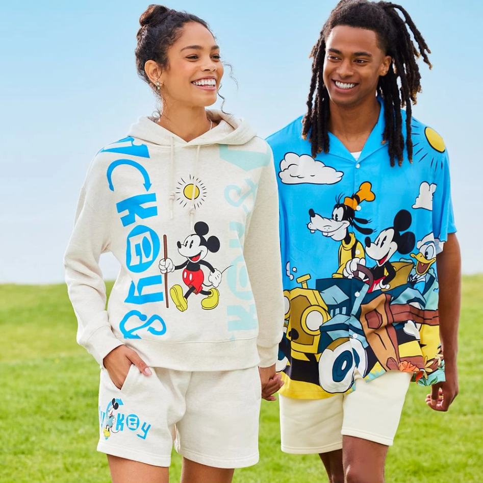 Disney Mickey Mouse and Friends Pullover Hoodie for Women L Mickey