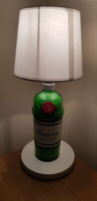 Tischlampe. Tanqueray London Dry Gin 0,7.
