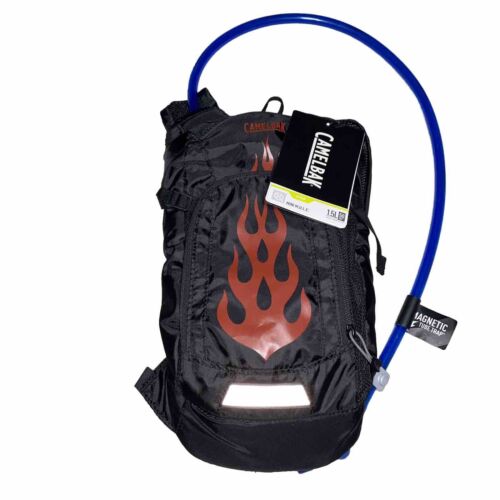 NWT Kids Youth Camelbak Black Flames Mini Mule 50oz Hydration Backpack  - Picture 1 of 16