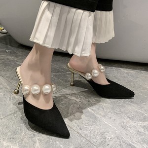 pointed toe mules low heel
