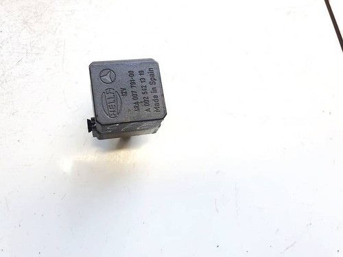 Mercedes-Benz C-CLASS 2003 Relay module a0025421319, 4ra007791-00 #2274779-93