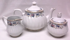 Truly Tasteful Teapot Creamer and Sugar Bowl