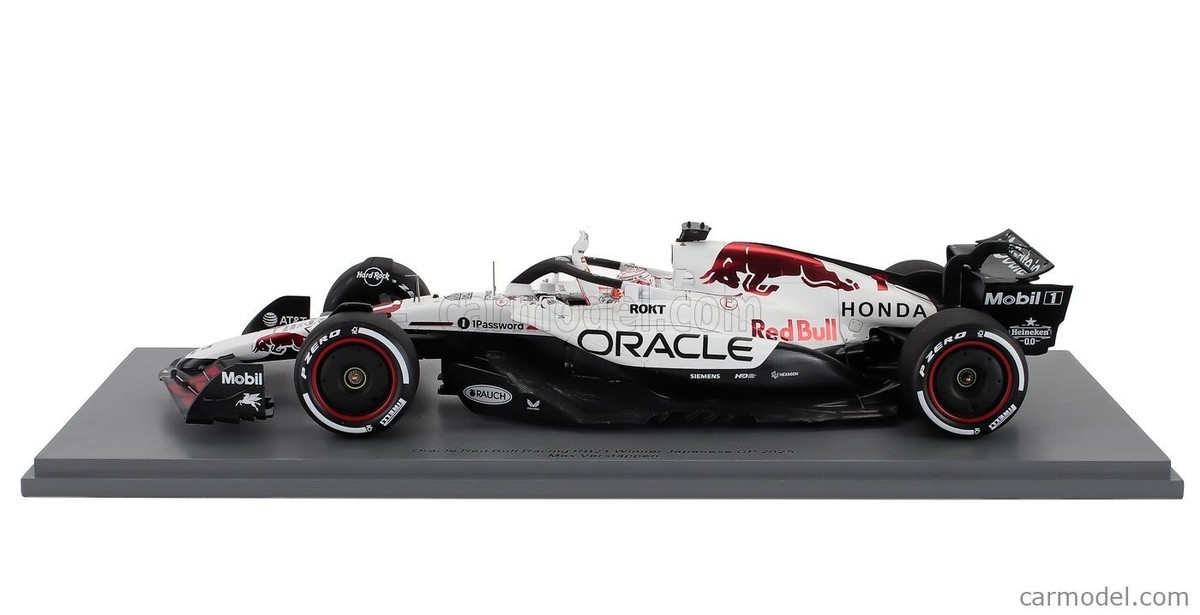Spark 1/18 Honda Oracle Red Bull Racing RB21 Winner Japanese GP