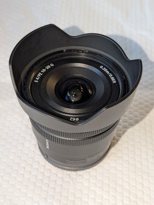 Sony 10-20mm F4 G  SEL E PZ Weitwinkelobjektiv für Sony E-Mount