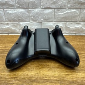 Microsoft Xbox 360 Wireless Controller Black/Black w/Batteries Model 1403 Tested