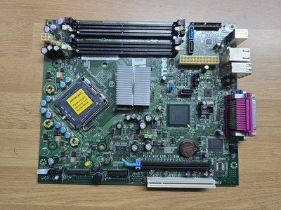 Unbenutztes NEU Dell PU052 Mainboard DDR2 Sockel LGA 775 Optiplex 755 Desktop