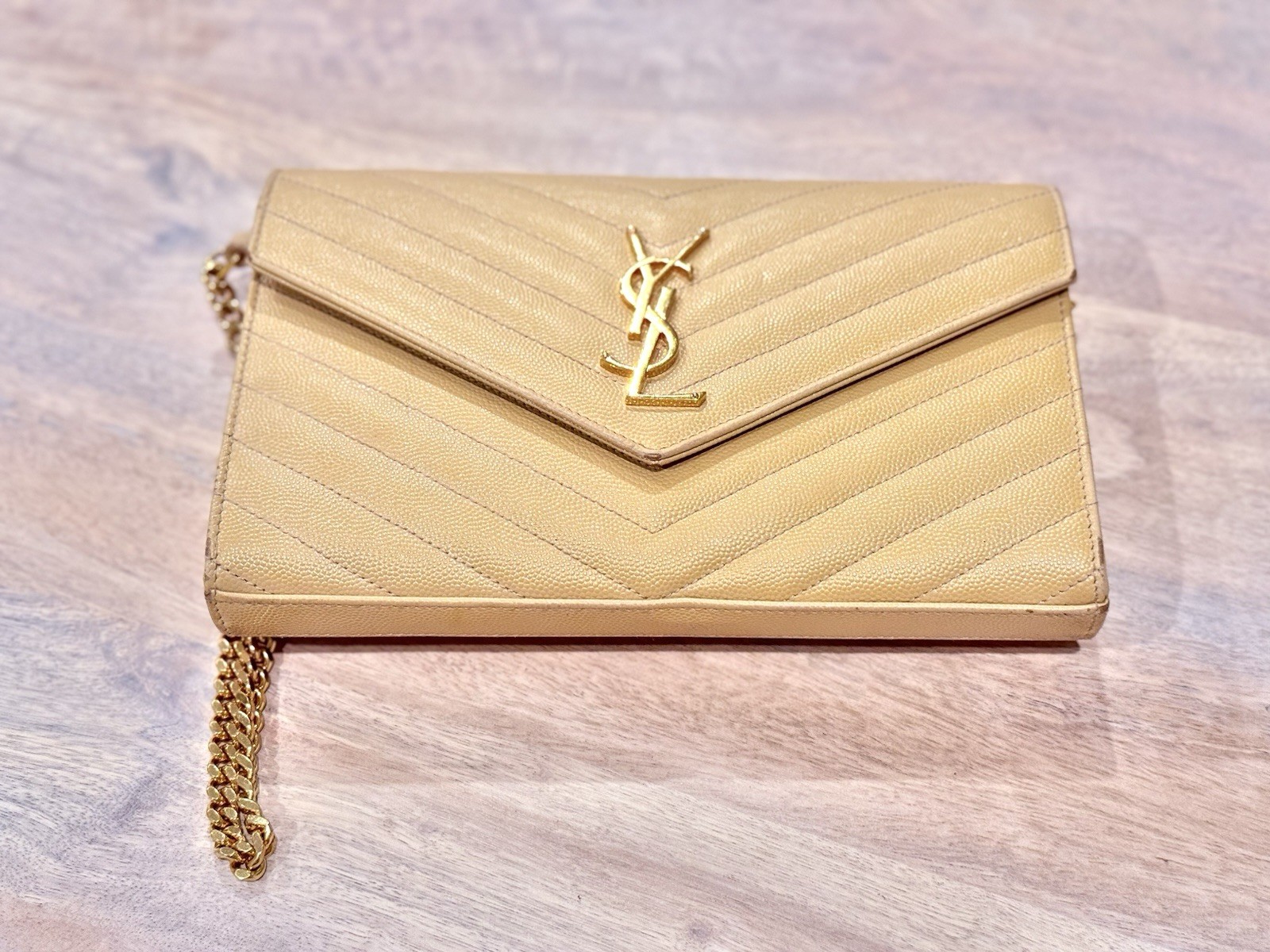 SAINT LAURENT Portafoglio monogramma YSL su catena