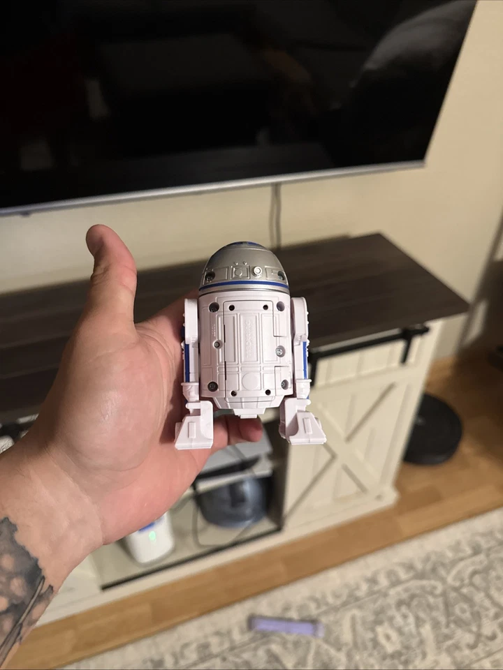 Hasbro Star Wars R2-D2 Bop It Interactive Electronic Game Toy Spanish Version - Image 4 of 4