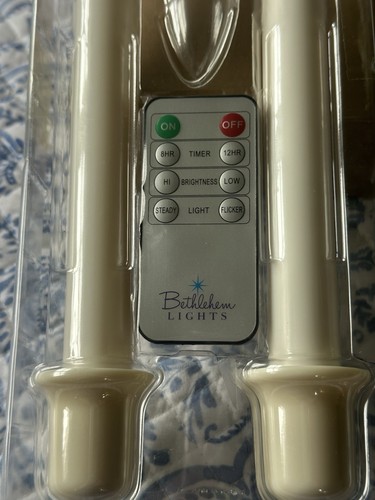 Bethlehem Lights 2 Cordless LED Window Taper Candles With Remote Control/Timer - Picture 3 of 11