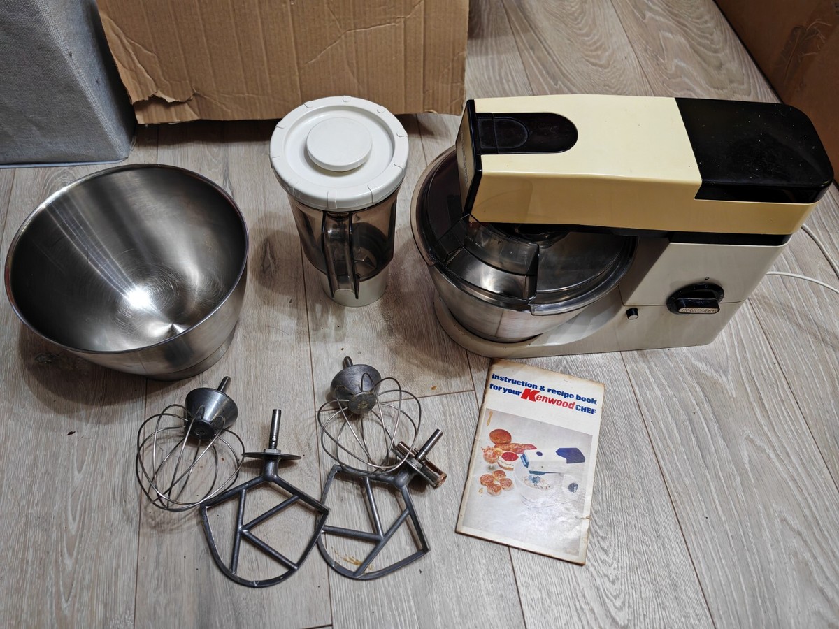 Vintage Kenwood Chef A701A Mixer and with accessories! UK - Main Image